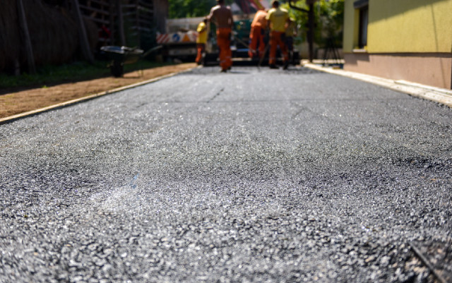 Asphalt Driveway – Why You Should Remove Existing Concrete First